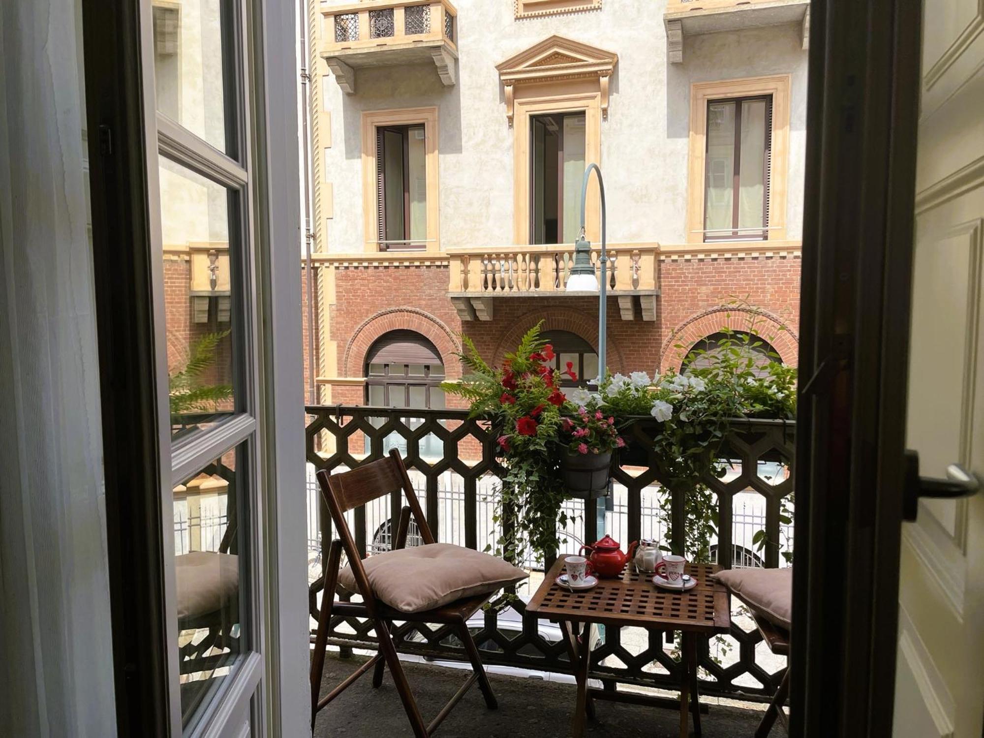 Emozione Torino - Affascinante, Silenzioso, In Palazzo D'Epoca Pressi Piazza Solferino Apartment Exterior foto